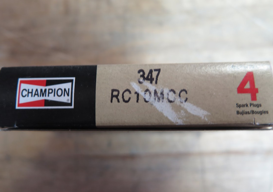 Champion 347 RC10MCC Spark Plugs 4 PCS BR1-2