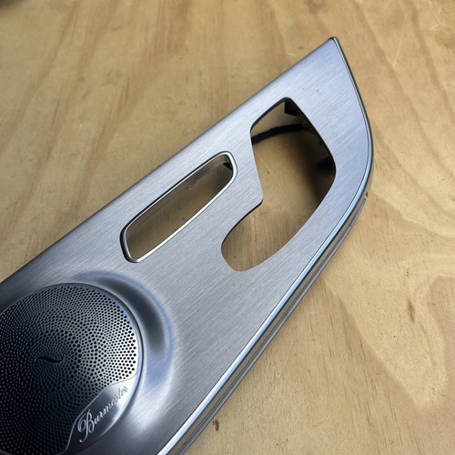 Genuine Mercedes OEM C205 coupe RIGHT door trim speaker cover A2057205803 - Picture 2 of 5