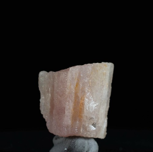 Espécimen de cristal de turmalina rosa en bruto (Minas Gerais, Brasil) - Imagen 3 de 11