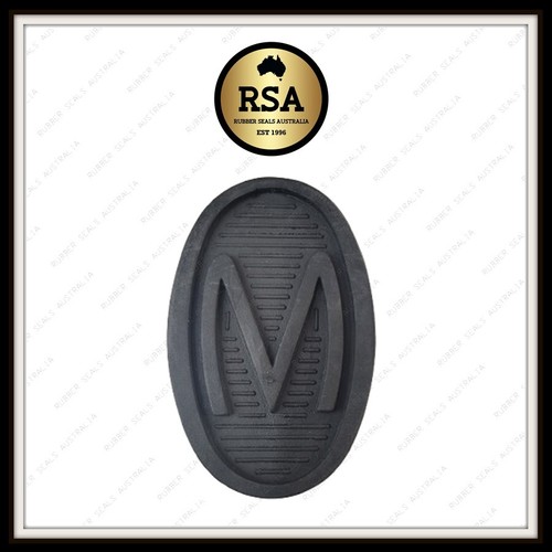 CLUTCH + BRAKE + ACCELERATOR PEDAL PAD RUBBER SET (3) suits MORRIS MINOR - Picture 3 of 4