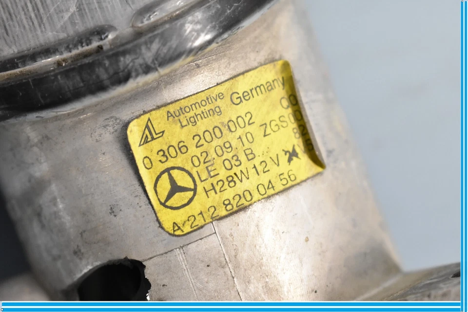 Luz antiniebla del lado derecho del pasajero 10-13 Mercedes W212 E350 GL450 OEM Foto 4 de 4