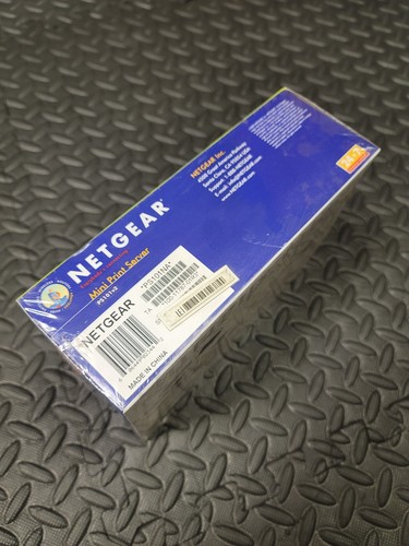 NETGEAR PS101 Mini Print Server Parallel Port to Ethernet for Windows *SEALED* - Picture 2 of 4
