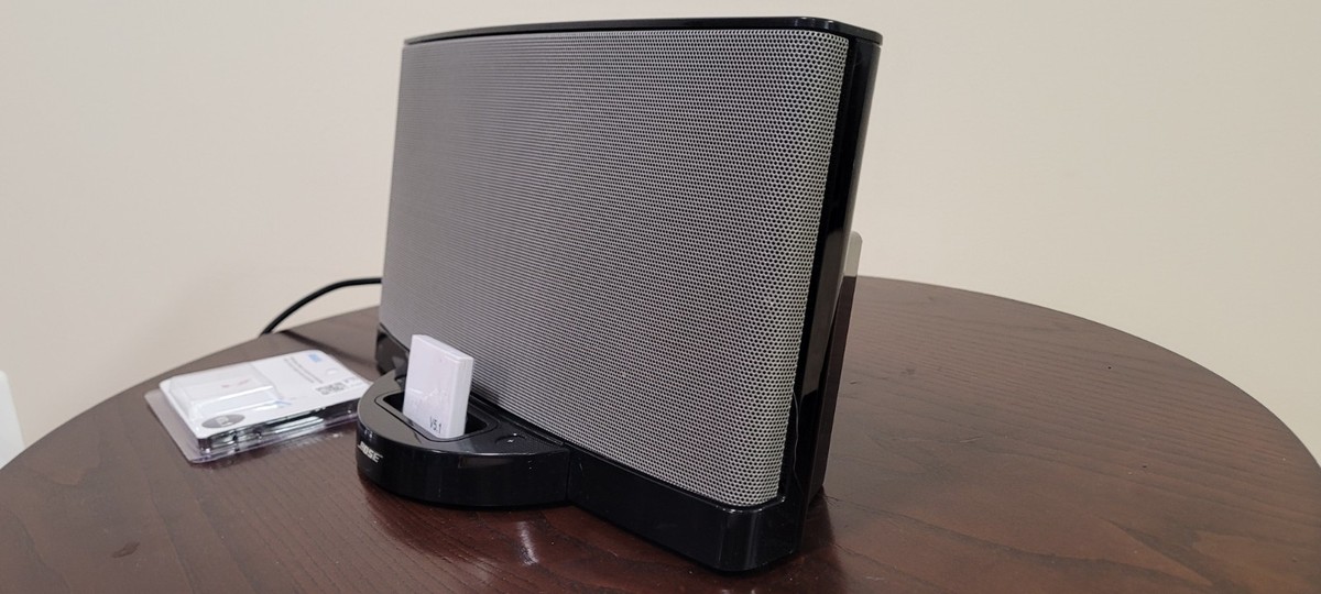 Bose SoundDock Series II With Power Supply & Adapter
