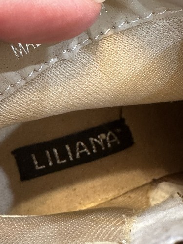 Liliana Beige And Gold Reptile Booties  - Bild 7 von 16