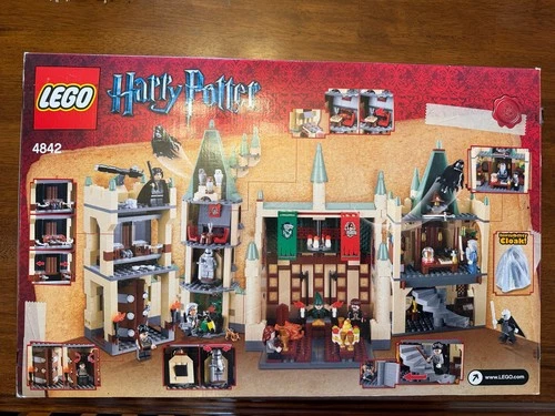 LEGO Harry Potter: Hogwarts Castle (4842) Some missing parts