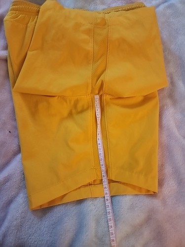 Youth Boys Yellow And Black Nike Shorts Size M - Picture 6 of 6