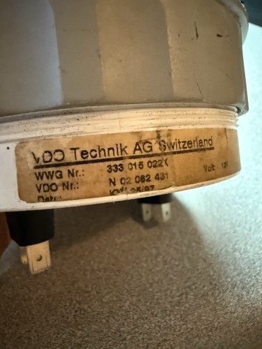 VDO Tachometer Gauge 12V 8000RPM 333-015-022 - Picture 3 of 3