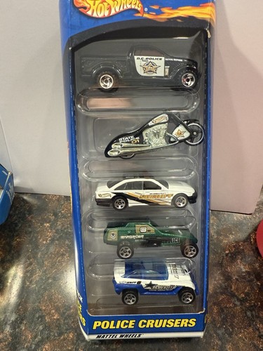 MATTEL HOT WHEELS  -- 2005 POLICE CRUISERS -- 5-CAR GIFT PACK - Picture 1 of 10