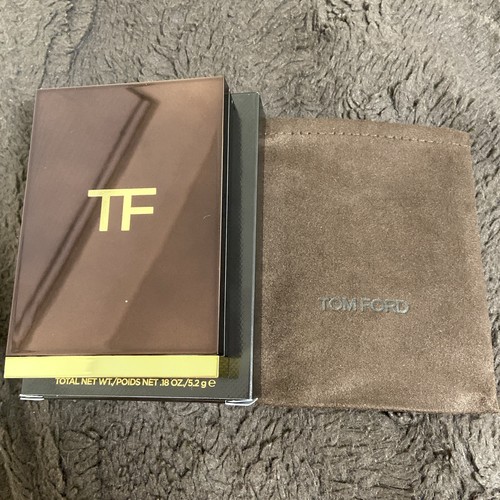Tom Ford Eye Color Quad Creme - 45 Iconic Smoke - 0.18 oz / 5.2 g New - Picture 4 of 5