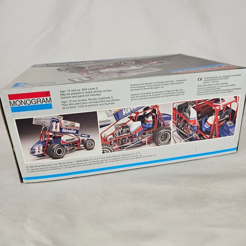 Monogram Valvoline Sprint Car Steve Kinser 1/24 Scale Plastic Model Kit - Picture 10 of 14
