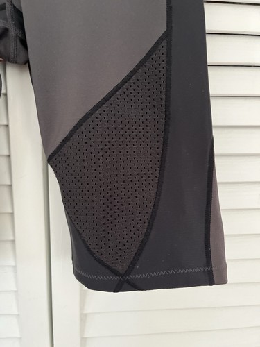 CW-X Damen Kompressions Laufshorts Gr. XS schwarz grau feuchtigkeitsableitend - Bild 3 von 7