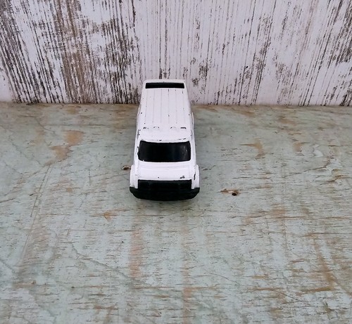 Vintage ERTL Champion Auto Stores GMC Delivery Van 1:64 1980's 52040 #9440 - Picture 3 of 6