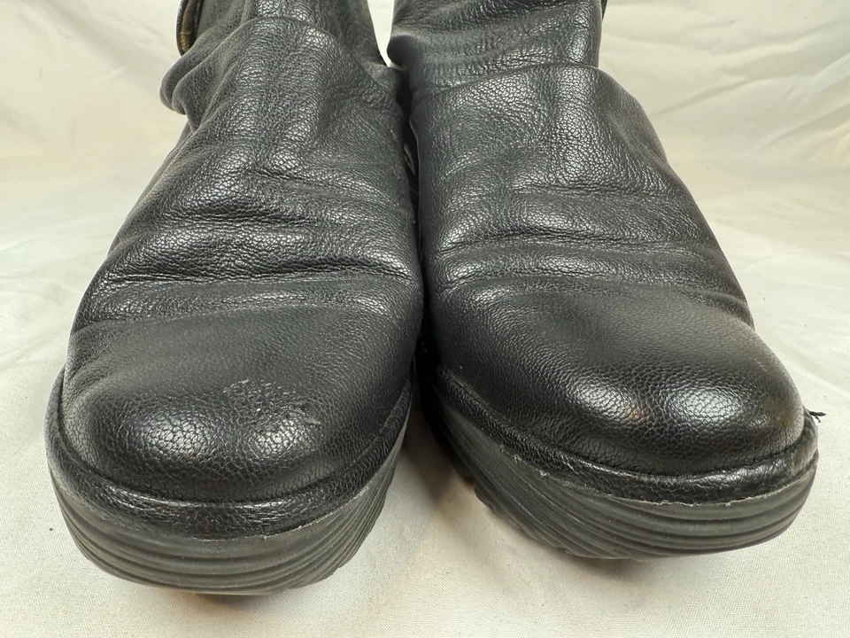 FLY LONDON Leather Ankle Booties Round Toe Hook and Loop Wedge Heel WOMENS 39 EU - Image 4 of 4