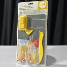 We R Memory Keepers Gift Bag Punch Board 71333-3 - New Sealed - READ