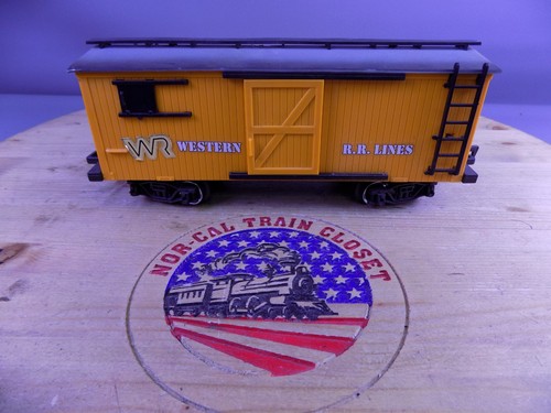 2 New Bright Box Cars- no box Lot #P91,92