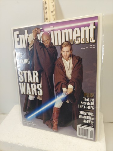 ENTERTAINMENT WEEKLY - May 17, 2002 with Ewan McGregor & Samuel L Jackson - Imagen 2 de 3