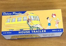 Vintage 40's American Dimestore 1:43 Deluxe Plastic House Trailer  #20022