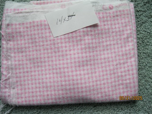 Flannel - 4 pieces, blue, pink, white and snowman - Picture 3 of 5