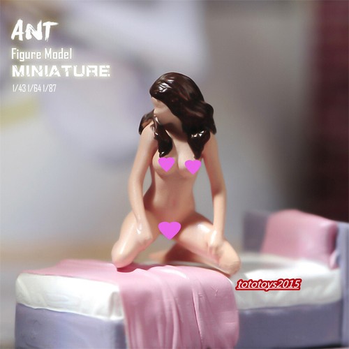 1/32 kneel Sexy Girl Scene Miniature Doll Figures For Cars Vehicles Model Gifts - Picture 1 of 5