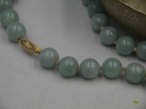 Necklace Natural Green Icy Jade Round Beads 10 mm 18 inch 14K Gold Clasp - Picture 7 of 12