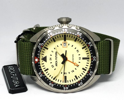 ARCA FUTURA Super Luminova Quartz Watch. 45mm Case. WR 100M. Date. Men`s. - Picture 3 of 7