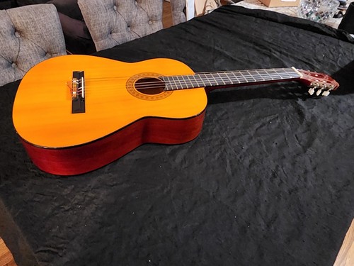 Vintage Regal Guitar Model RGC 44 - Picture 16 of 24