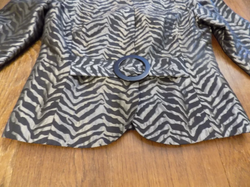 Chaqueta Blazer De Colección Chetta B Bloom Metálica Silenciada Plateada Negra Cebra Simulada Cinturón 8 Foto 4 de 4