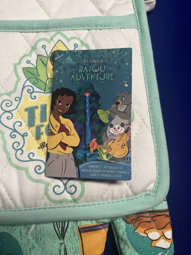 2024 Disney Parks Tiana’s Foods Bayou Adventure Oven Mitt & Pot Holder NEW - Picture 6 of 7