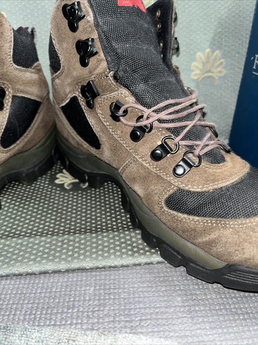 EMS MN Day Hiker Hiking Boots Mens Size 9 Brown Leather Eastern Mountain Sports - Picture 7 of 17