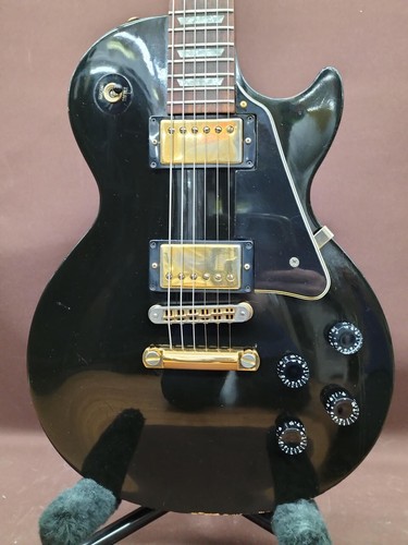 [Gibson] Les Paul Studio Black Gold Hardware Made in USA 2001 Electric Guitar - Picture 24 of 24