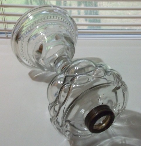 EAPG Peanut Oil Lamp Base - Picture 7 of 13
