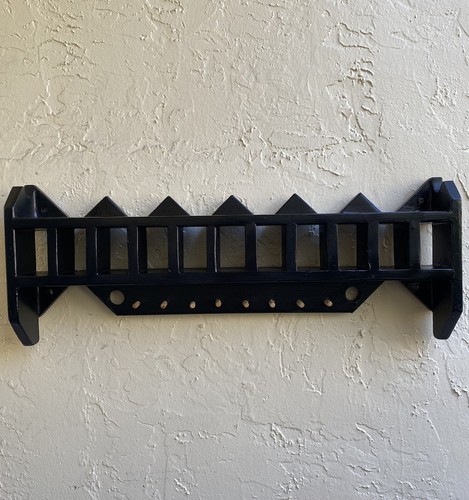 Belt rack in wall for martial arts - Picture 20 of 21