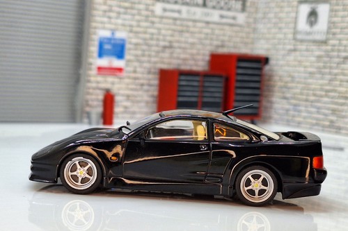 Lister Storm 1993 Cased 1:43 Scale Supercar model - Picture 3 of 7