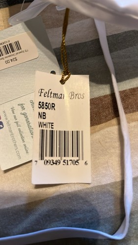 Sweet White Feltman Bros Bonnet, NWT, Unisex, NB to 12lbs - Picture 5 of 9