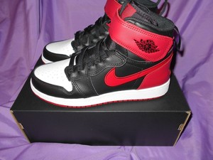 nike air jordan 1 high flyease black toe