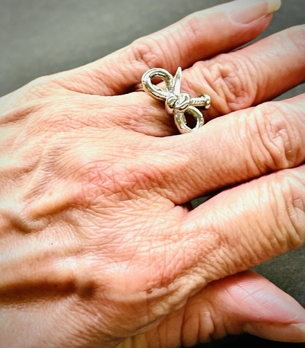 Women’s Platinum Bow Tie Ring/Nail - Picture 2 of 9