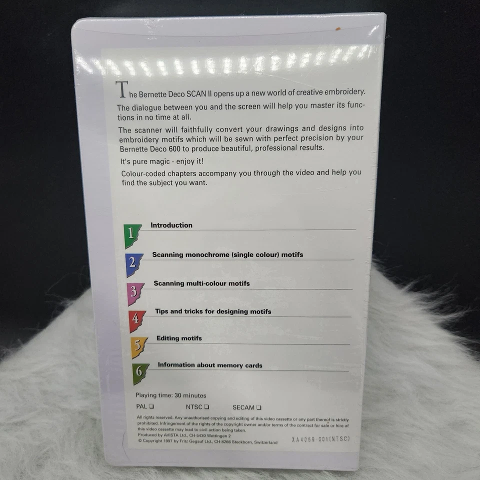 Bernette Deco Scan II Instrucciones VHS Cinta Bordar Máquina Clamshell Nuevo Foto 2 de 2