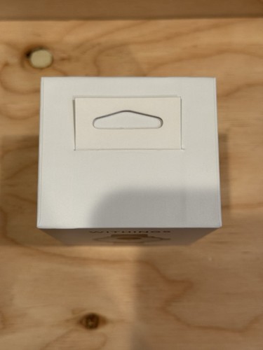 BRAND NEW Withings ScanWatch 2 - 38mm White/Gray Sealed 70828232 - Picture 5 of 6