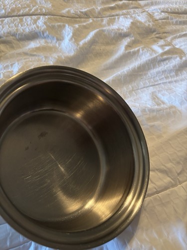 Padella per salse in acciaio inox 18-8 con coperchio 8 pollici Weston Hall - Foto 6 di 11
