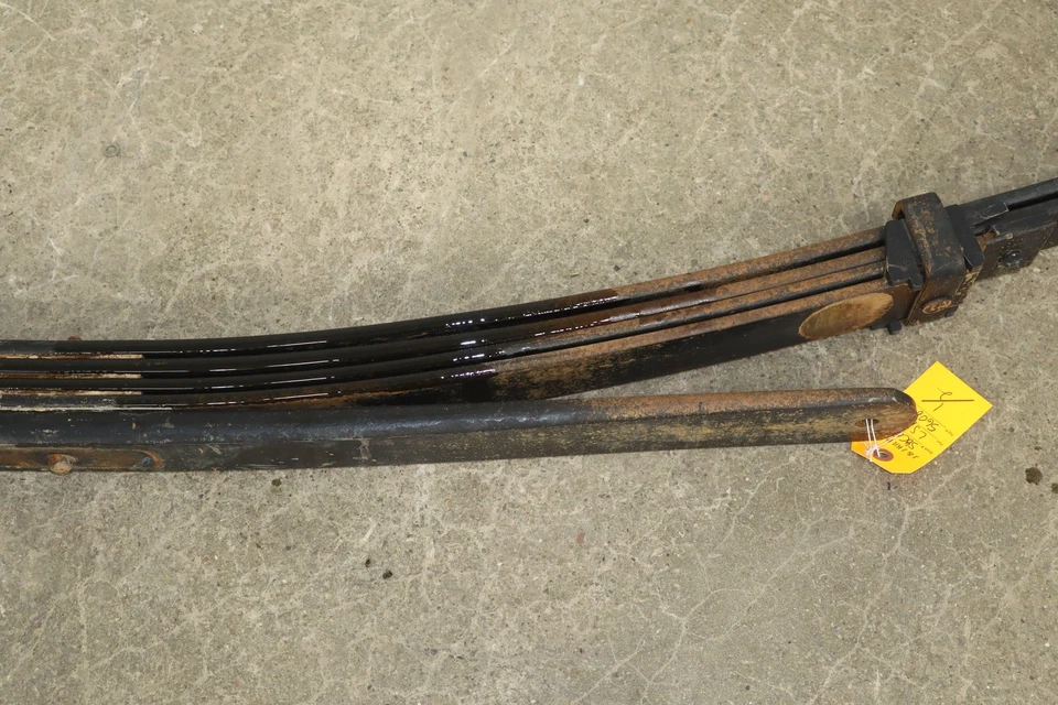 01-10 Chevy 2500HD OEM Rear Leaf Springs (Pair Left/Right) — 第 4/4 张图片