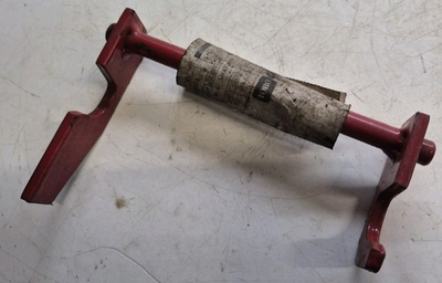#ad Nos Genuine Toro Tractor Mid Attach a matic Latch 102639 NEW OEM Wheel Horse $49.00