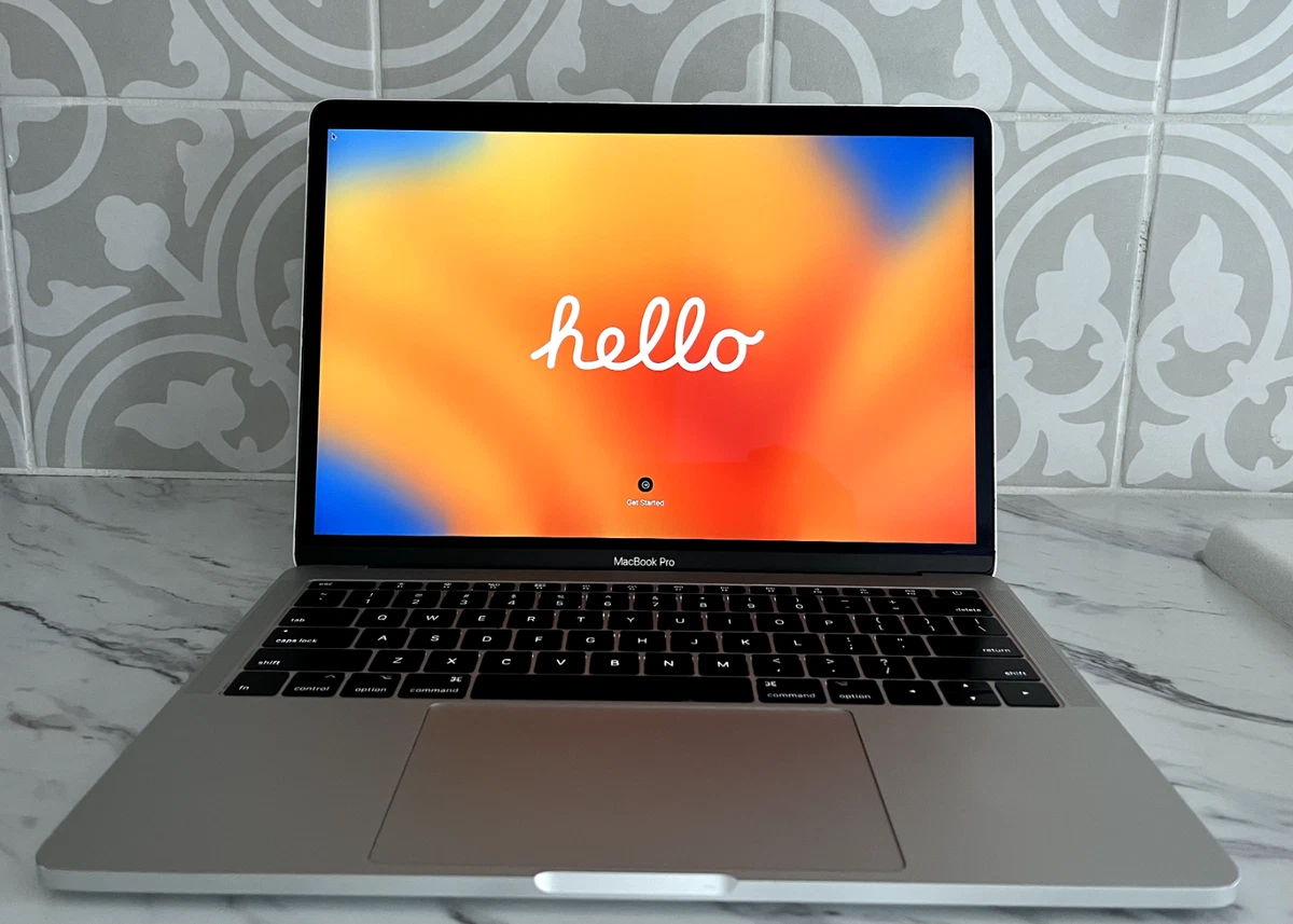 Macbook Pro 2017 16GB SSD512GB 新品カバー付 Amazon.co.jp: 【整備済み品】 Apple MacBook Pro 2017, Thunderbolt