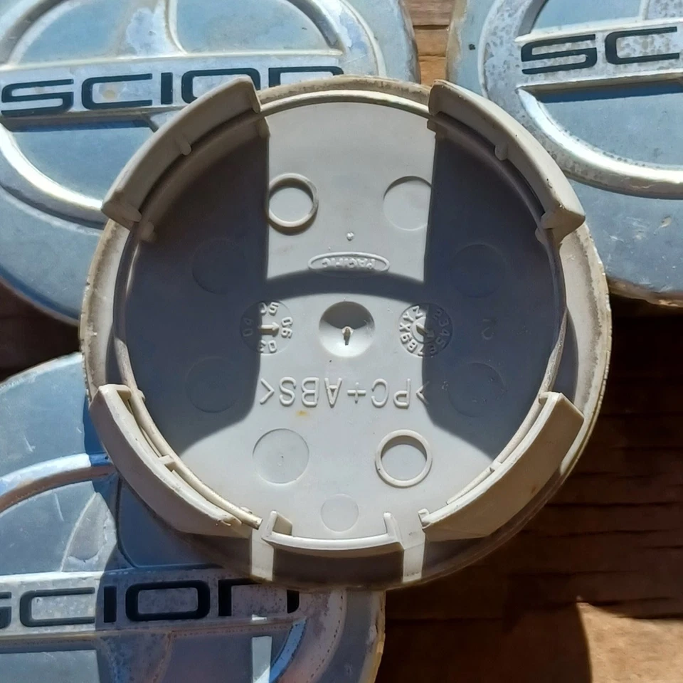 Juego de tapas centrales Scion TC (4 piezas) 2011-2014 número de pieza PC+ABS Foto 3 de 3