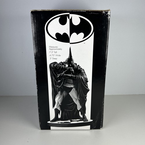 BATMAN Black and White Statue Kelley Jones 2006 DC Direct 1st Edition 1975/4000 - Picture 6 of 24
