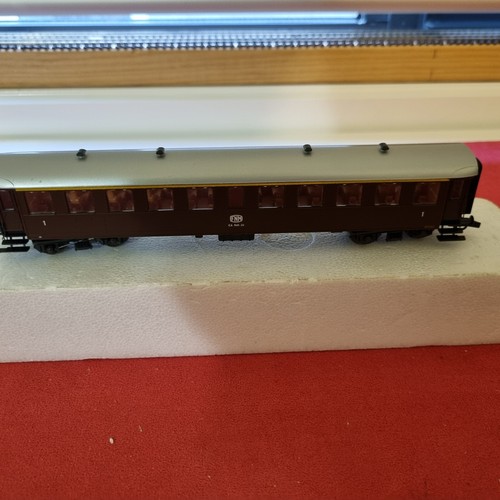 ROCO (4) "FNM" ITALIAN RAILWAYS BROWN PASSENGER COACHES HO Scale (Boxed) - Picture 7 of 17
