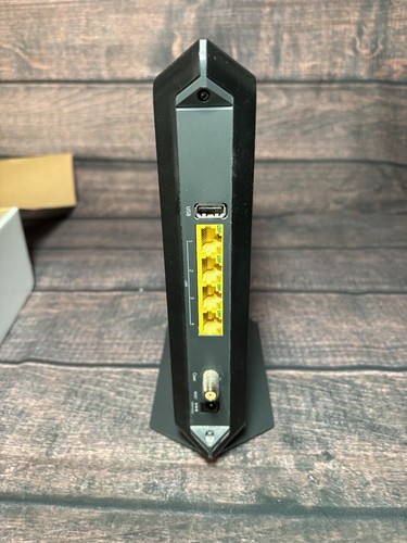 NETGEAR C7000v2 AC1900 WiFi Cable Modem Router with Power Cord - Picture 6 of 8
