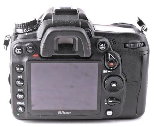 Nikon D7000 16,2 megapixel fotocamera reflex digitale con 18-135 mm f3,5-5,6G ED DX - ECCELLENTE - Foto 5 di 8