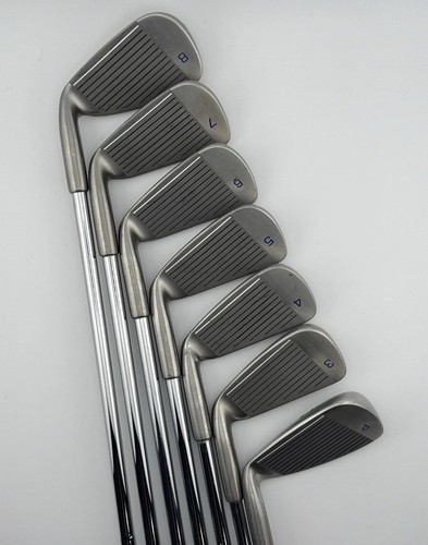 Spalding Executive EZ Gold Clubs - Set Of 7 Clubs w/ Putter and Carrier Bag - Picture 3 of 9