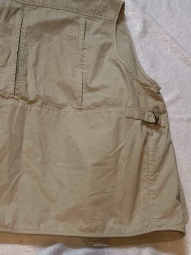 VTG NWT Woolrich Khakie Sleeveless Fishing,Hiking ,Photography Vest Size XL - Picture 14 of 16