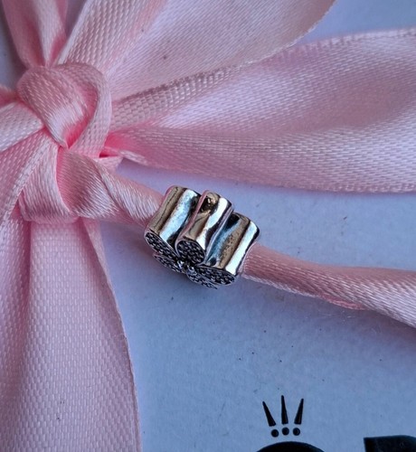 Charm Pandora Margherita Luminosa in argento 925 - Imagen 8 de 11